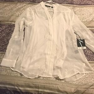 NWT: Simply Vera Wang Sheer Blouse; Size Medium